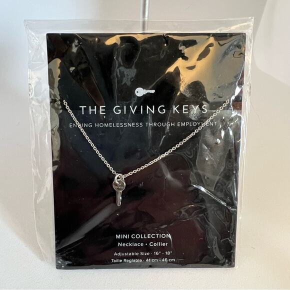 The Giving Keys Mini Collection Necklace Silver - Picture 1 of 3